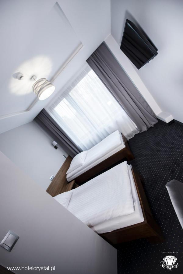 Hotel Crystal Janikowo Екстериор снимка